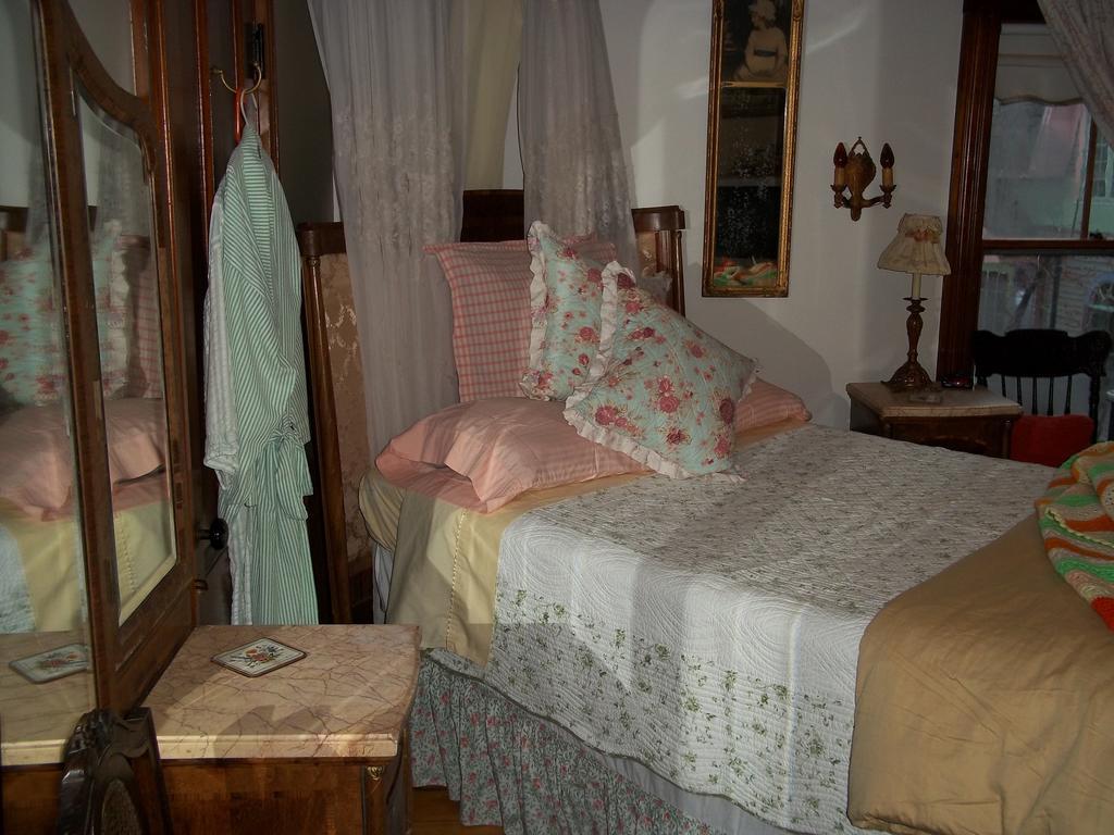 Enchanted Nights Bed & Bath Китъри Стая снимка