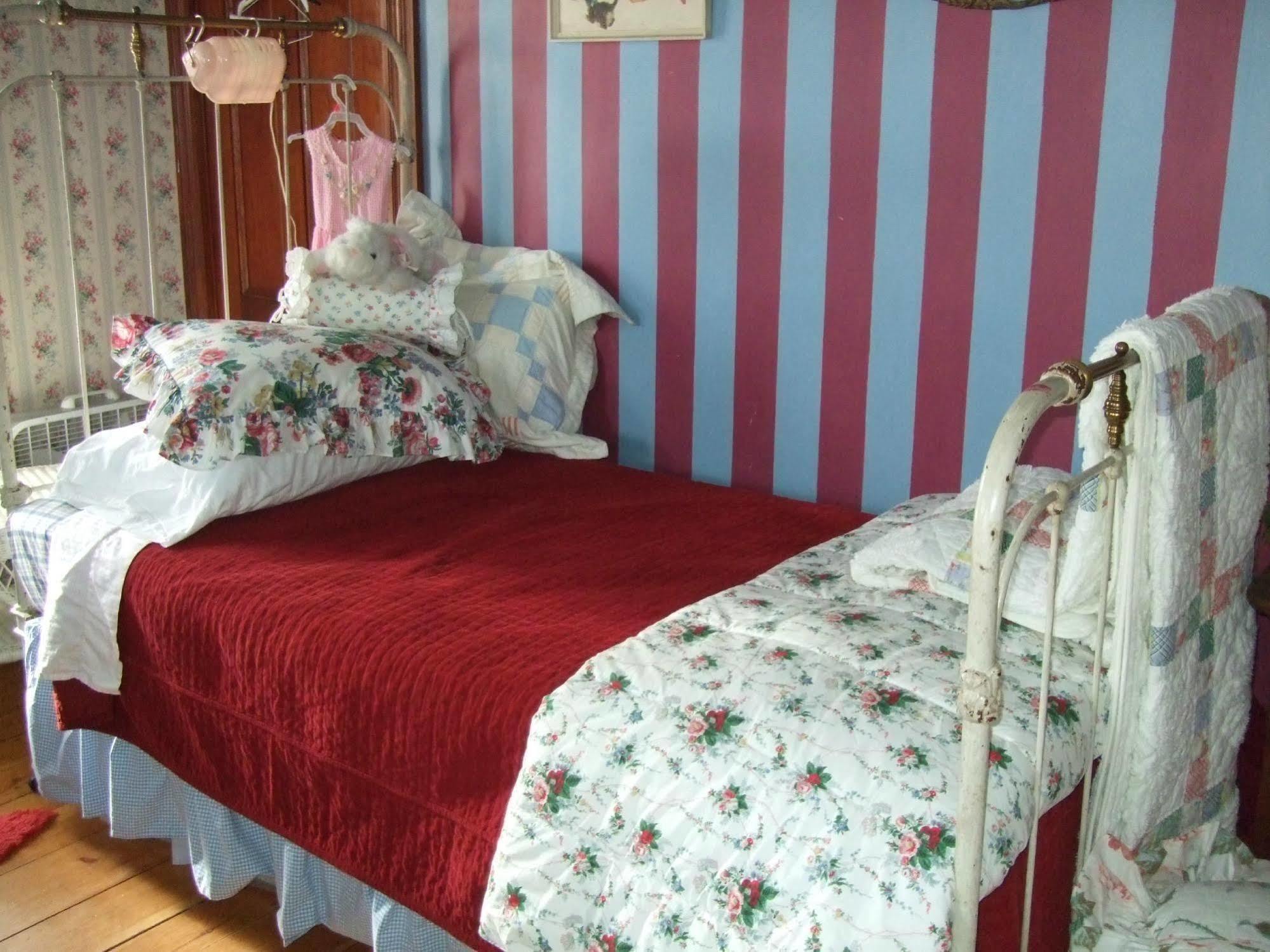 Enchanted Nights Bed & Bath Китъри Екстериор снимка